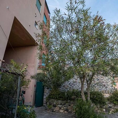 Olivia New Apt With - Ac Монтеросо ал Маре Екстериор снимка
