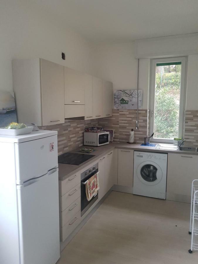 Olivia New Apt With - Ac Монтеросо ал Маре Екстериор снимка