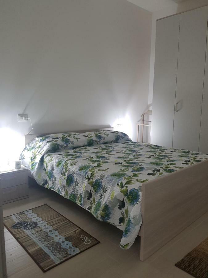 Olivia New Apt With - Ac Монтеросо ал Маре Екстериор снимка